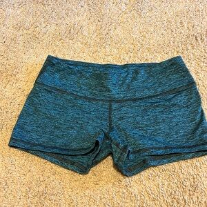 Fleo original style size small short.